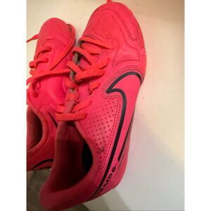 Nike Girl's Jr Tiempo Legend 9 Club MG Soccer Cleat Shoes Pink Size 1Y